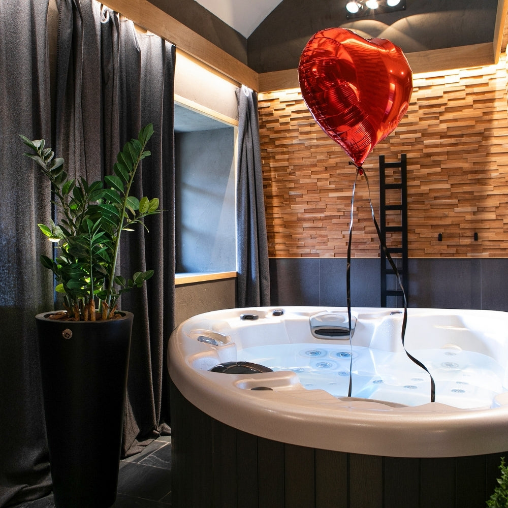 Coffret Cadeau • Séjour Romantique à La Suite avec Spa Privatif • [1 NUIT]